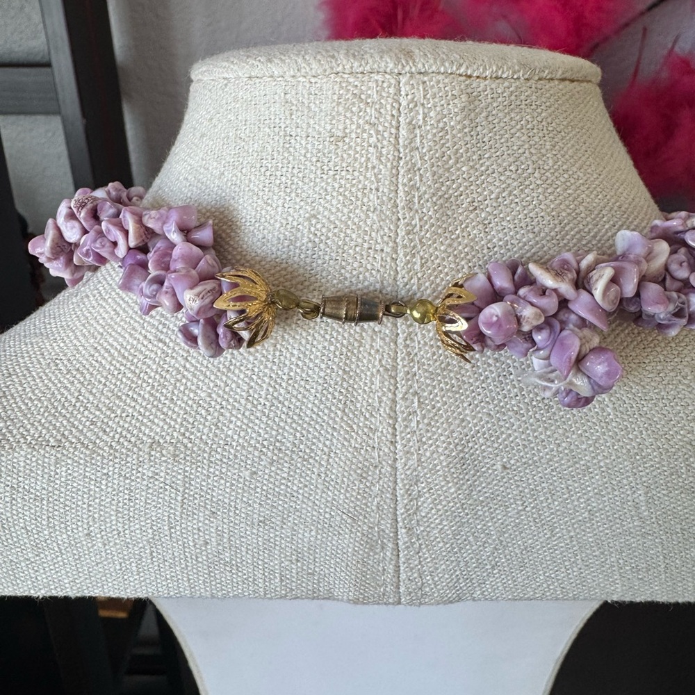 Chunky Purple Shell Choker Necklace - Picture 9 of 9